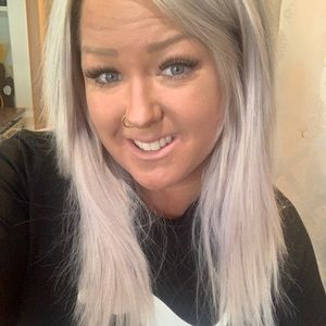 Meet your Posher, Alexandra